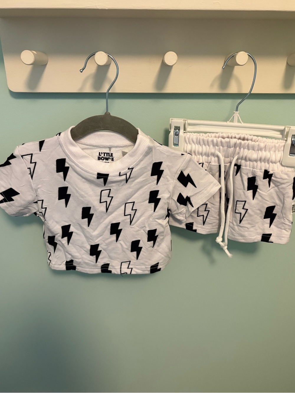 Baby Lightening Bolt Print Set